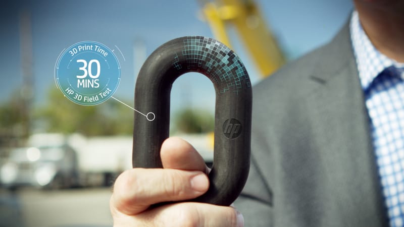 Chain link with mesh